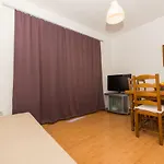 Bluesky Apartment *